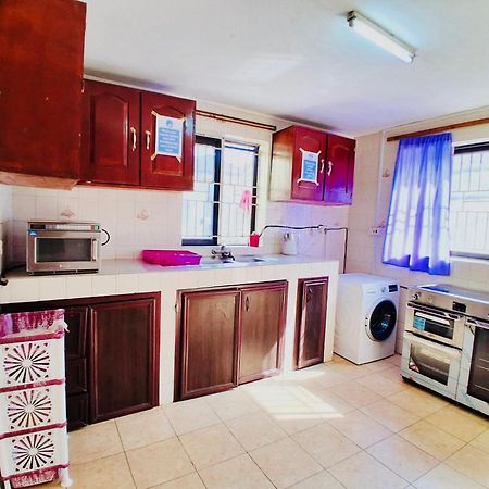 Zunox Guest House Freetown Exteriér fotografie