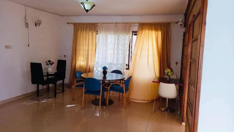 Zunox Guest House Freetown Exteriér fotografie