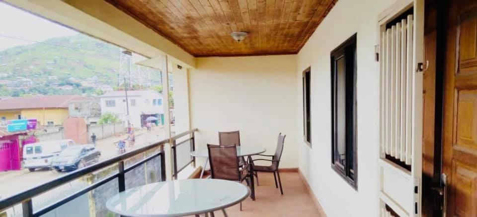 Zunox Guest House Freetown Exteriér fotografie