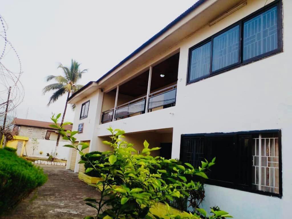 Zunox Guest House Freetown Exteriér fotografie
