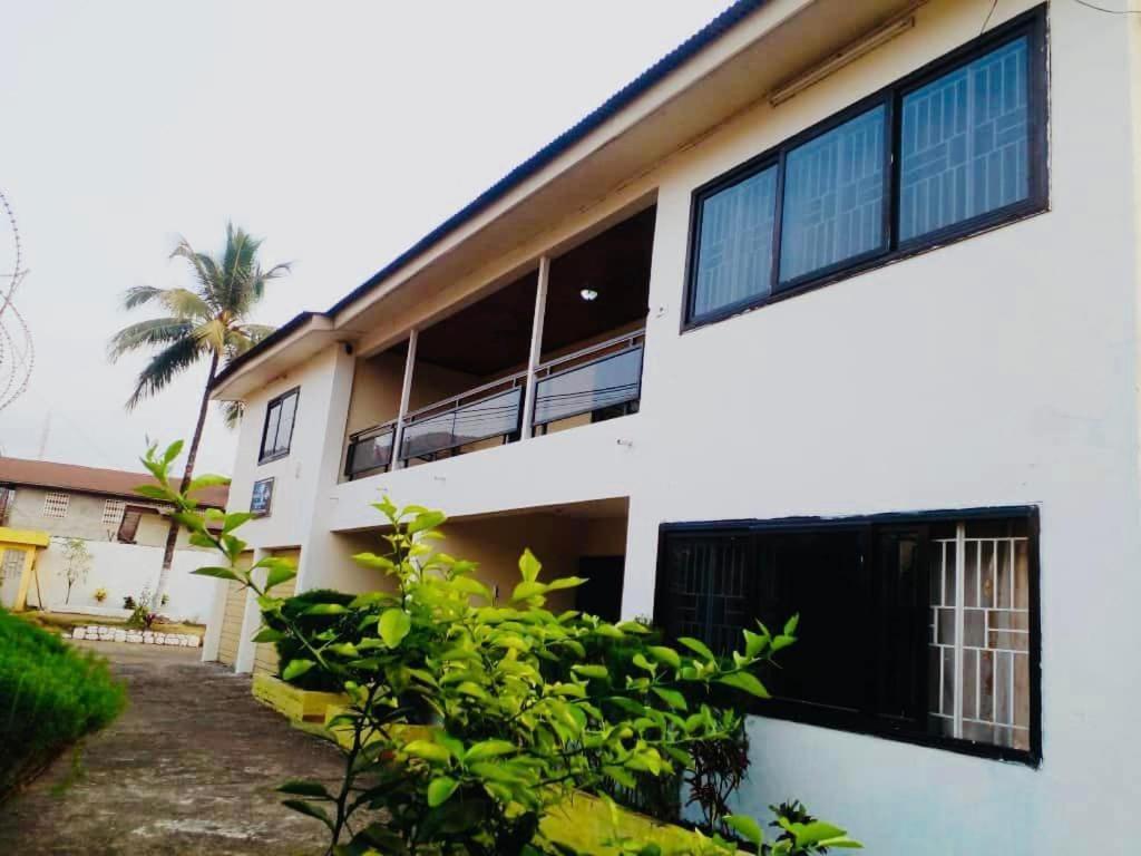 Zunox Guest House Freetown Exteriér fotografie