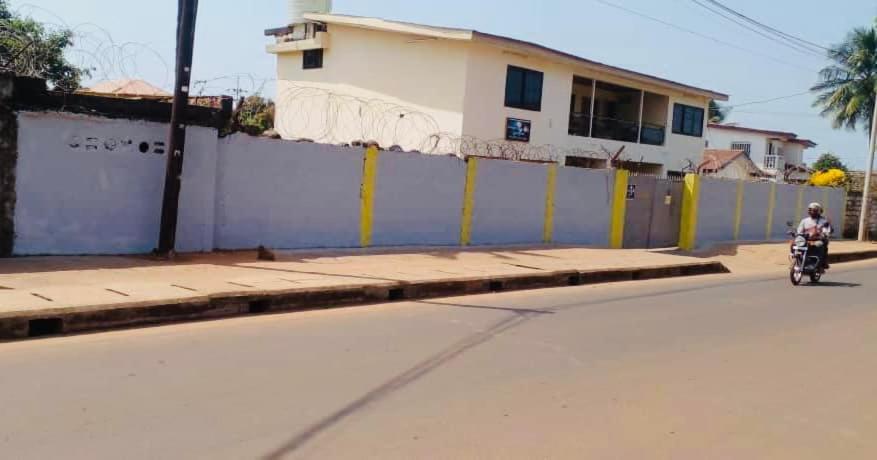 Zunox Guest House Freetown Exteriér fotografie