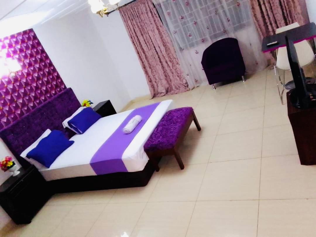 Zunox Guest House Freetown Exteriér fotografie