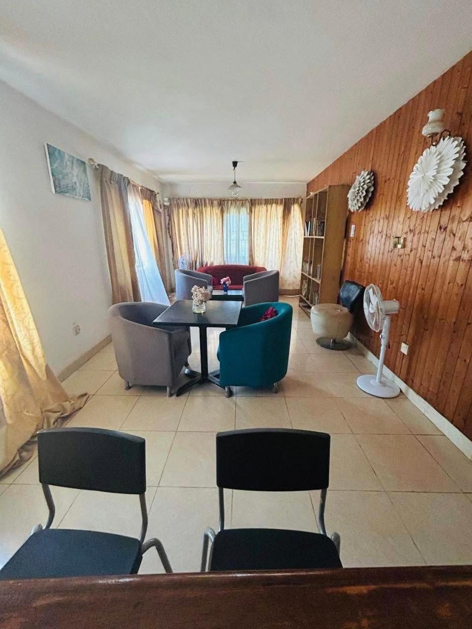 Zunox Guest House Freetown Exteriér fotografie