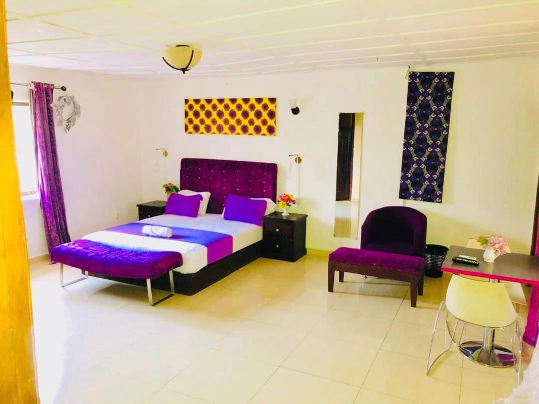 Zunox Guest House Freetown Exteriér fotografie